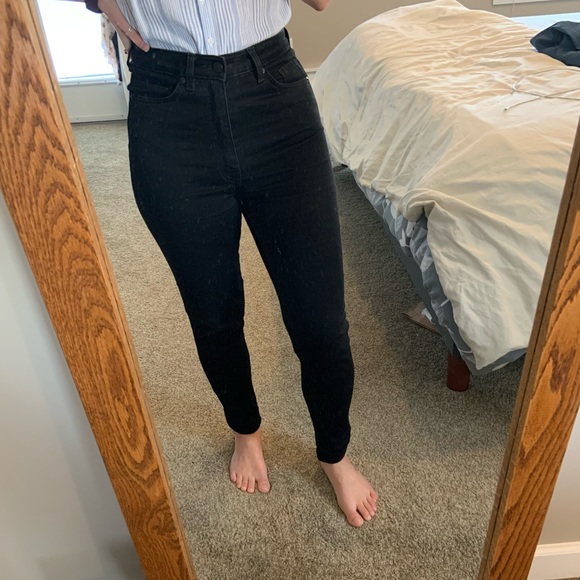 Monki Denim - Black high-rise / high waisted skinny jeans - Monki size 27